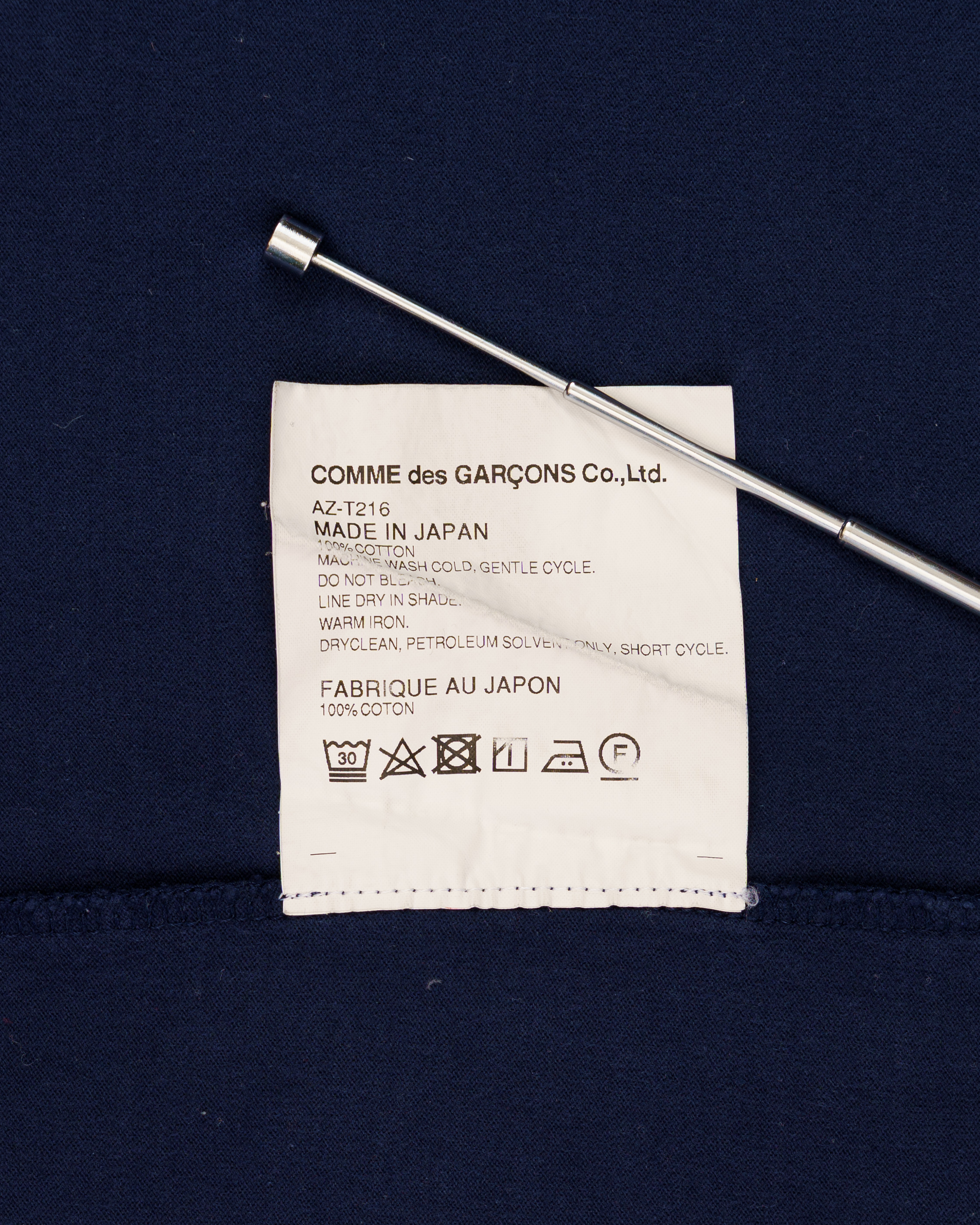 COMME des GARÇONS PLAY gold logo patch t-shirt thumbnail