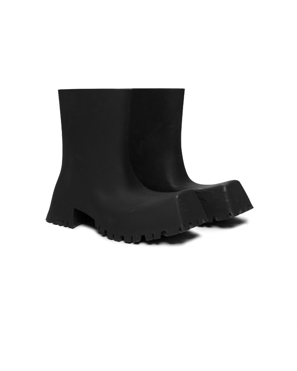 Balenciaga Trooper rubber black boots thumbnail