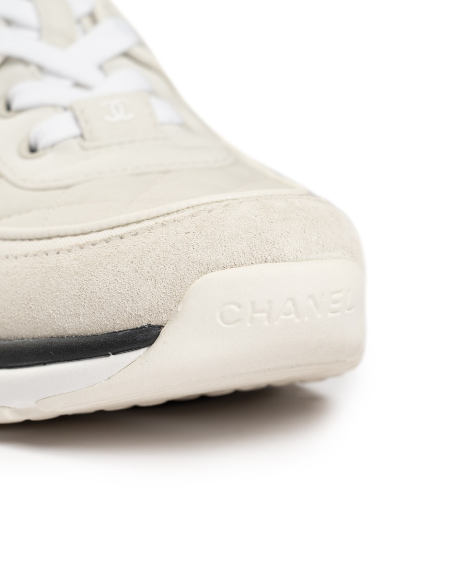 Chanel "CC" logo suede runner sneakers thumbnail