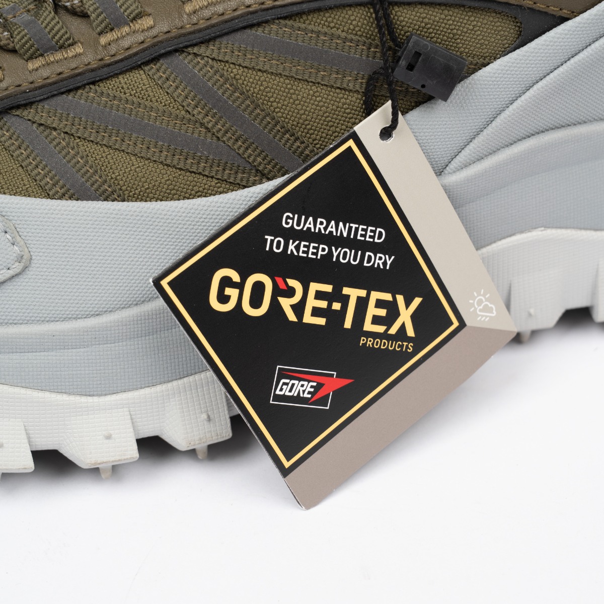 Moncler Grenoble x END Trailgrip Gore-tex khaki sneakers thumbnail