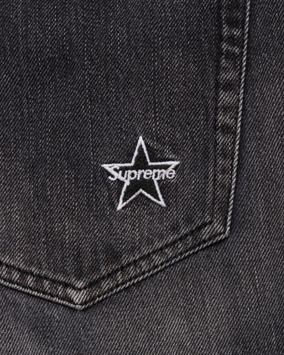 Supreme washed regular jeans thumbnail