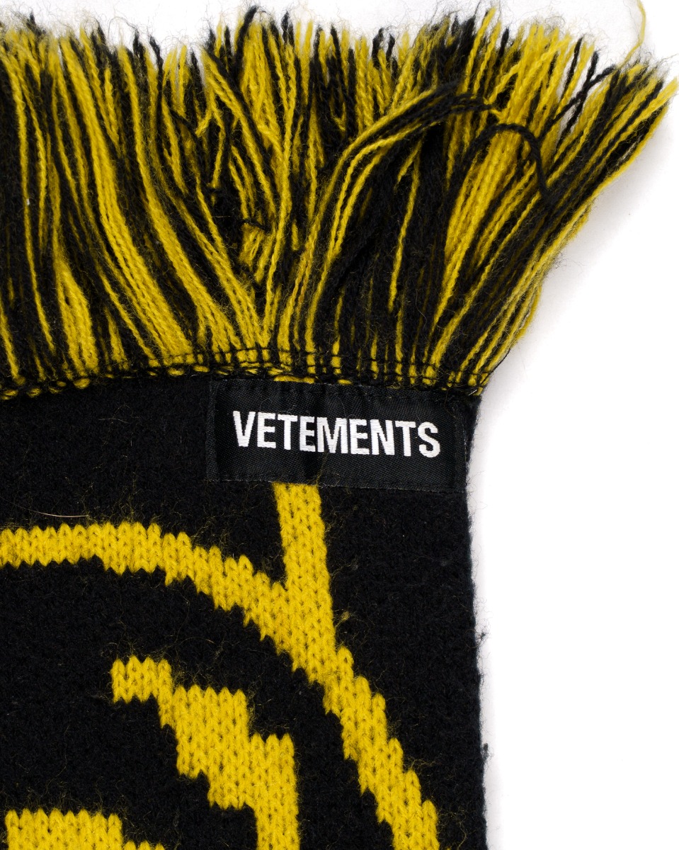 Vetements x REEBOK "HUG ME" yellow scarf thumbnail